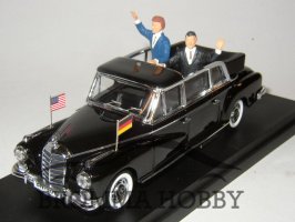 Mercedes 330L (1960) - Adenauer / Kennedy