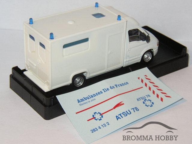 Renault Master - Ambulans - Klicka på bilden för att stänga