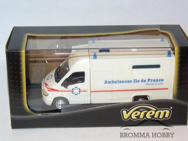 Renault Master - Ambulance - Click Image to Close