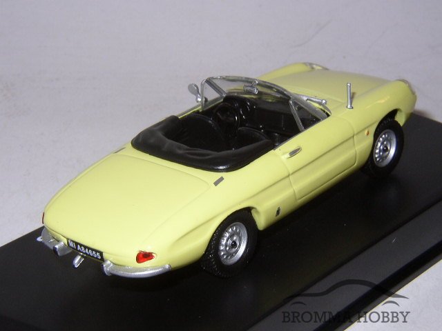 Alfa Romeo Spider Duetto (1966) - Click Image to Close