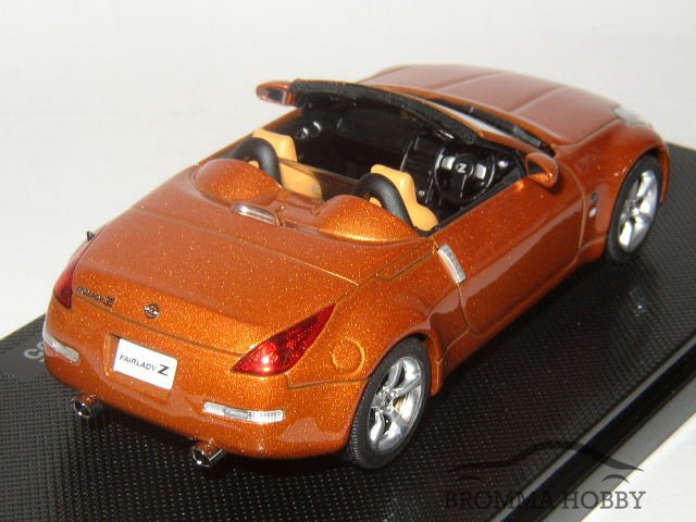 Nissan Fairlady Z Roadster (2005) - Klicka på bilden för att stänga