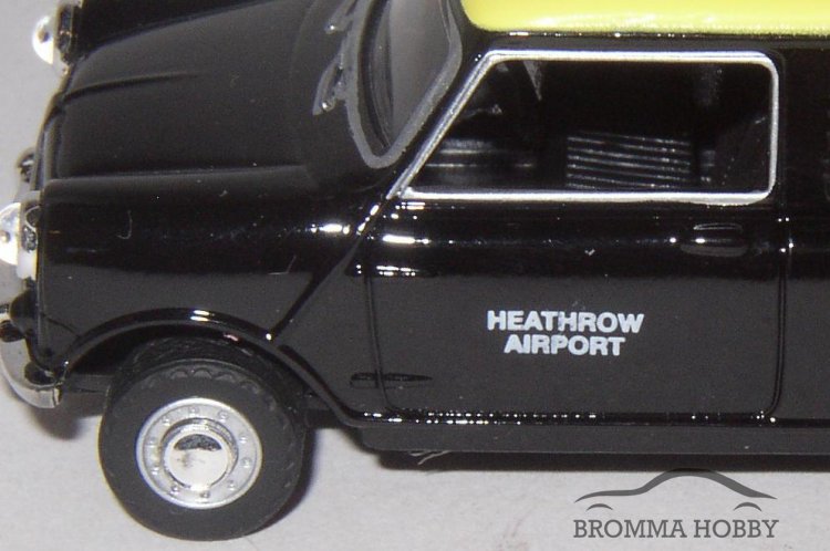 Mini Van - Heathrow Police - Klicka på bilden för att stänga