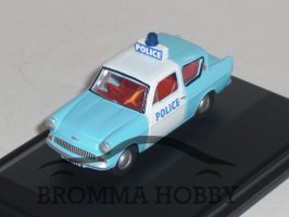 Ford Anglia - Police
