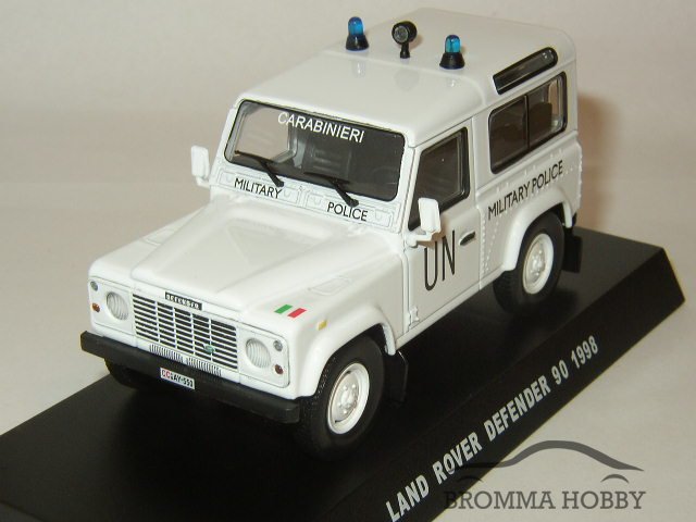 Land Rover Defender 90 - UN - Klicka på bilden för att stänga