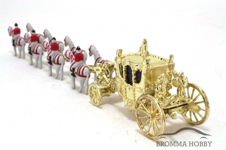 Elizabeth II - Her Majesty's Gold State Coach - Click Image to Close